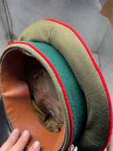 Lade das Bild in den Galerie-Viewer, WW2 German Army Artillery Officer's Cap - The Militaria Shop
