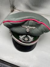Lade das Bild in den Galerie-Viewer, WW2 German Army Artillery Officer's Cap - The Militaria Shop
