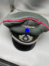 Lade das Bild in den Galerie-Viewer, WW2 German Army Artillery Officer's Cap - The Militaria Shop
