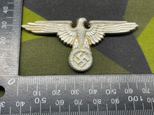 Lade das Bild in den Galerie-Viewer, WW2 German SS Aluminium Cap Eagle - Well Marked

