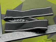 Lade das Bild in den Galerie-Viewer, WW2 German SS Hohenstaufen Cuff Title
