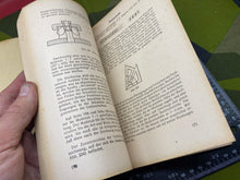 Load image into Gallery viewer, Original WW2 German Army - 1944 Dated Technical Book 1 for Engineering School
