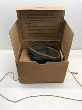 Lade das Bild in den Galerie-Viewer, Original WW2 British Home Front Civilian Gas Mask in Box
