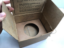 Charger l&#39;image dans la galerie, Original WW2 British Home Front Civilian Gas Mask in Box
