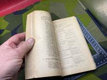 Load image into Gallery viewer, Original WW2 German Army - 1941 Dated Training Book for &quot;The Reserve Officer&quot;
