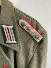 Lade das Bild in den Galerie-Viewer, WW2 German Army Afrka Korps Assault Gunner&#39;s Wrapover Tunic

