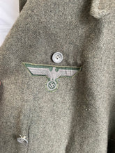 Lade das Bild in den Galerie-Viewer, WW2 German Army Afrka Korps Assault Gunner&#39;s Wrapover Tunic
