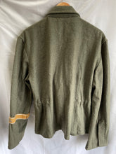Lade das Bild in den Galerie-Viewer, WW2 German Army Afrka Korps Assault Gunner&#39;s Wrapover Tunic
