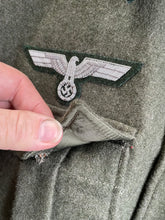 Lade das Bild in den Galerie-Viewer, WW2 German Army M36 Tunic with Insignia
