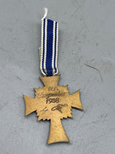 Charger l'image dans la galerie, Original WW2 German Mother's Cross - The Militaria Shop
