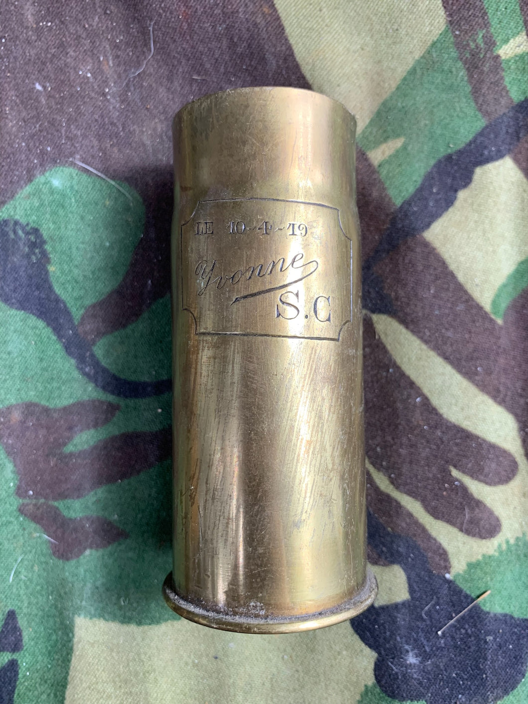 Original WW1 Trench Art Shell Case Vase / Pencil Pot - Named - Yvonne