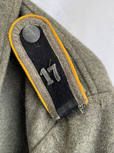 Lade das Bild in den Galerie-Viewer, WW2 German M44 Tunic with SS Insignia
