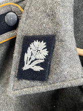 Lade das Bild in den Galerie-Viewer, WW2 German M44 Tunic with SS Insignia
