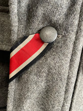 Lade das Bild in den Galerie-Viewer, WW2 German M44 Tunic with SS Insignia
