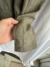 Lade das Bild in den Galerie-Viewer, WW2 German M44 Tunic with SS Insignia
