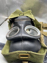 Charger l'image dans la galerie, Original WW2 British Army Assault Gas Mask Set - The Militaria Shop
