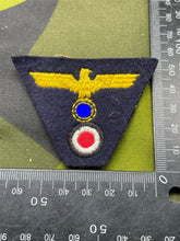 Load image into Gallery viewer, WW2 German Kriegsmarine Cap Badge
