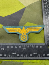 Lade das Bild in den Galerie-Viewer, WW2 German Army Kriegsmarine Tunic Badge
