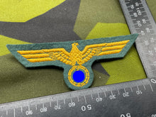 Lade das Bild in den Galerie-Viewer, WW2 German Army Kriegsmarine Tunic Badge
