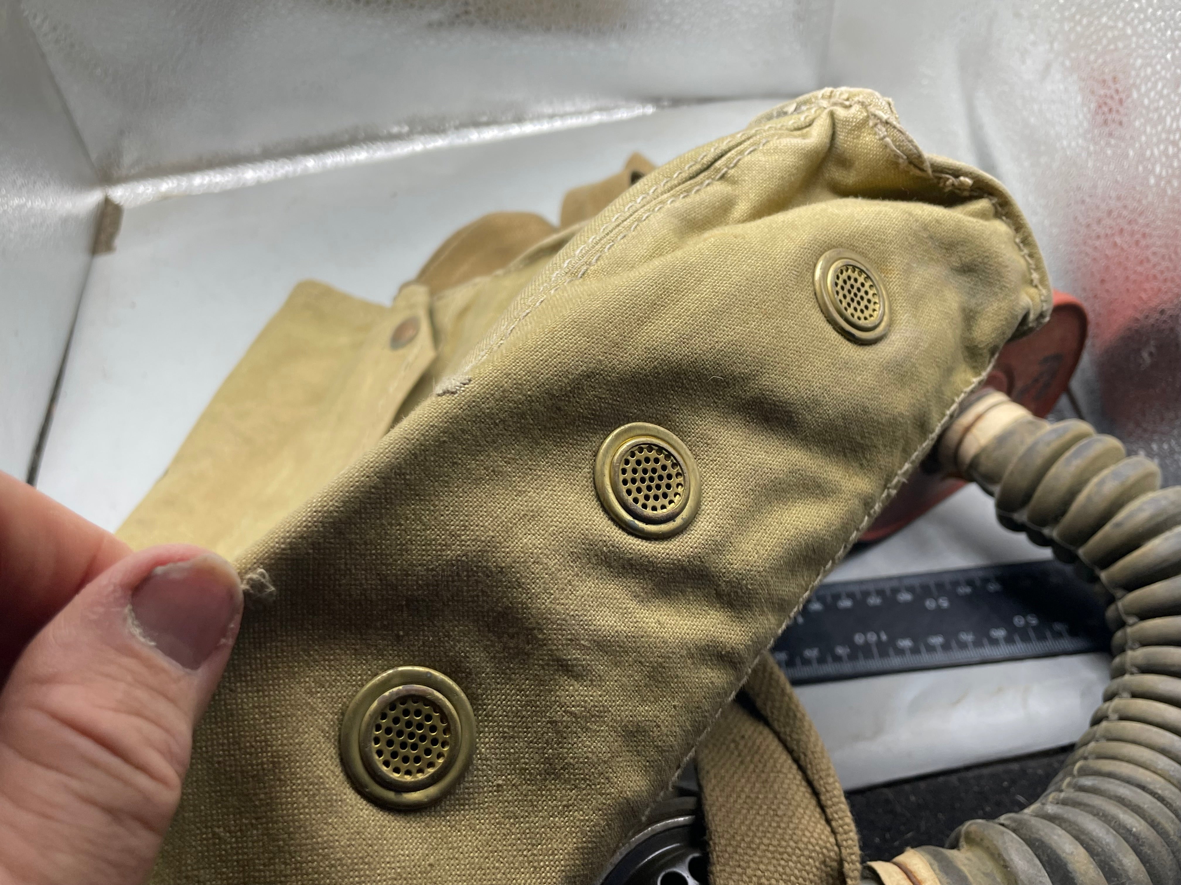 British Army Soldier Gas Mask GSR Respirator - Original WW2 Dated Bag - The Militaria Shop