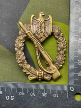 Lade das Bild in den Galerie-Viewer, WW2 German Army Infantry Assault Badge

