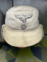 Lade das Bild in den Galerie-Viewer, WW2 Luftwaffe Winter Fur Hat with Insignia
