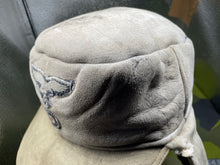 Lade das Bild in den Galerie-Viewer, WW2 Luftwaffe Winter Fur Hat with Insignia
