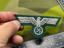 Load image into Gallery viewer, WW2 German Army Breast Eagle
