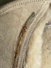 Lade das Bild in den Galerie-Viewer, WW2 Luftwaffe Winter Fur Hat with Insignia
