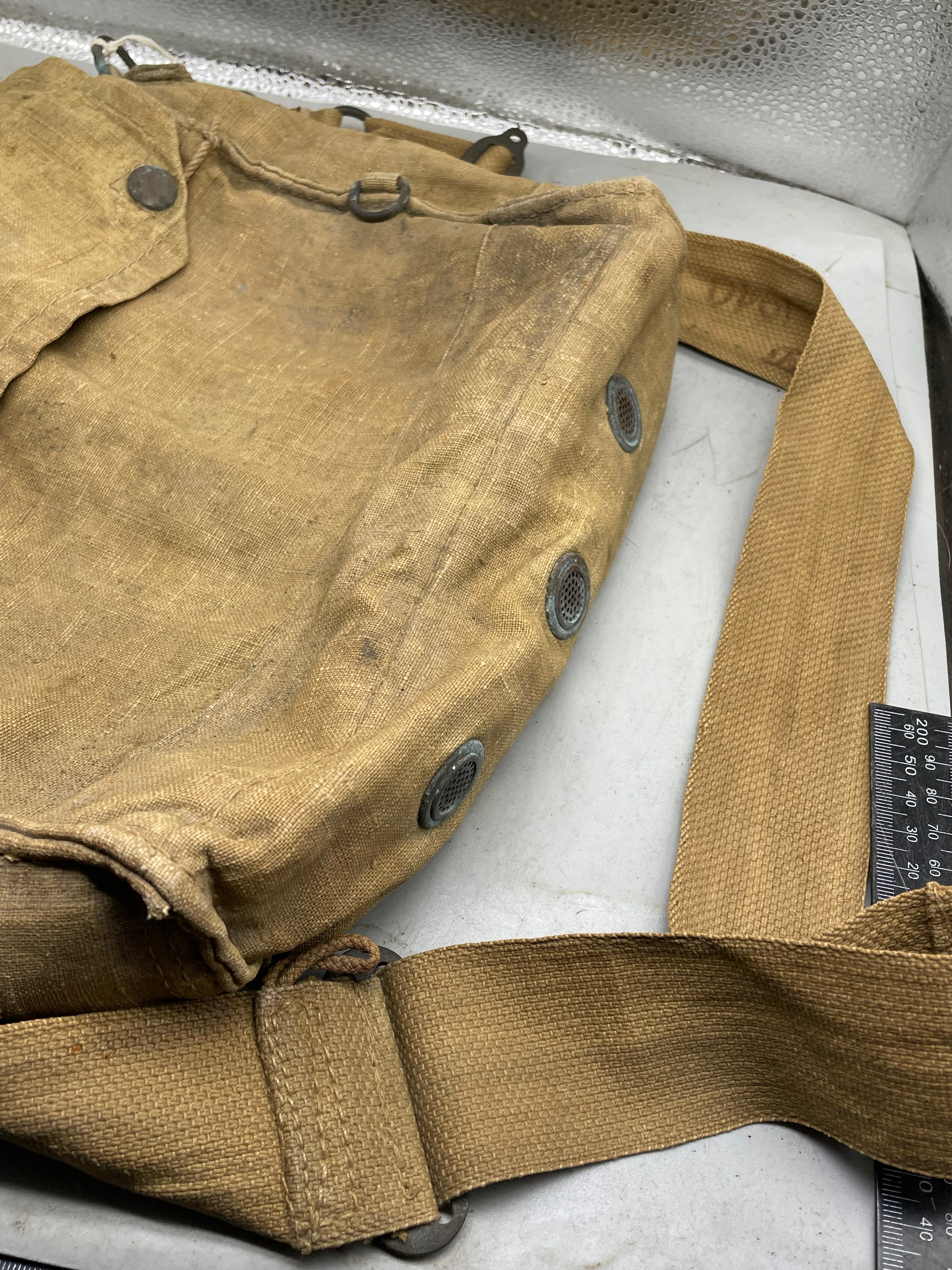 British Army Soldier Gas Mask GSR Respirator - Original 1940 Dated Bag - The Militaria Shop