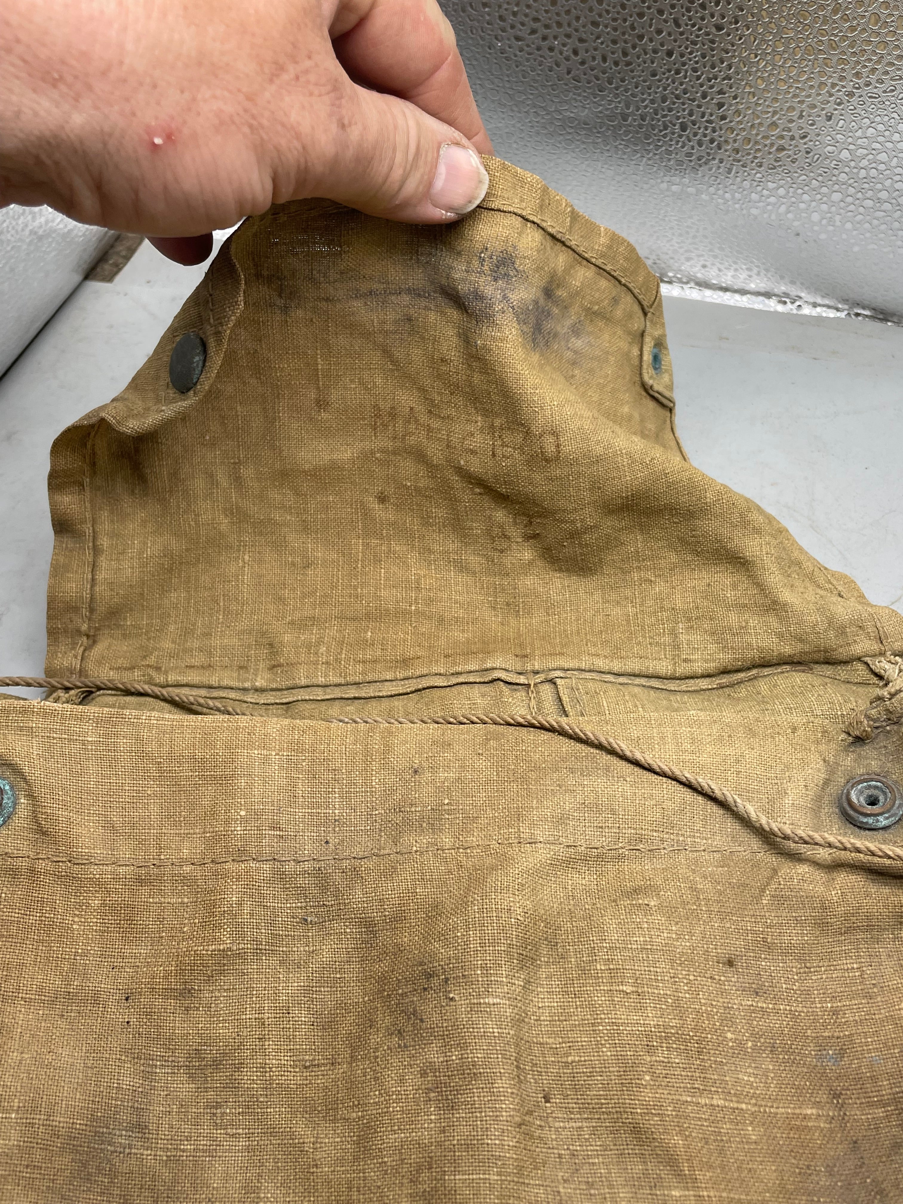 British Army Soldier Gas Mask GSR Respirator - Original 1940 Dated Bag - The Militaria Shop