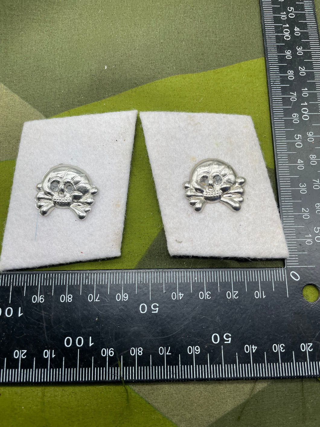 Pair of WW2 German Army Panzer Skull Collar Badges