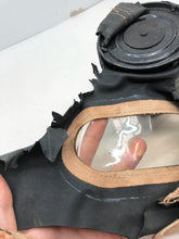 Charger l&#39;image dans la galerie, Original WW2 British Home Front Civilian Gas Mask in Box
