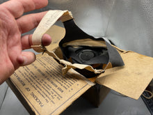 Charger l'image dans la galerie, Civilian Gas Mask in Original Cardboard Box - WW2 British Home Front - The Militaria Shop
