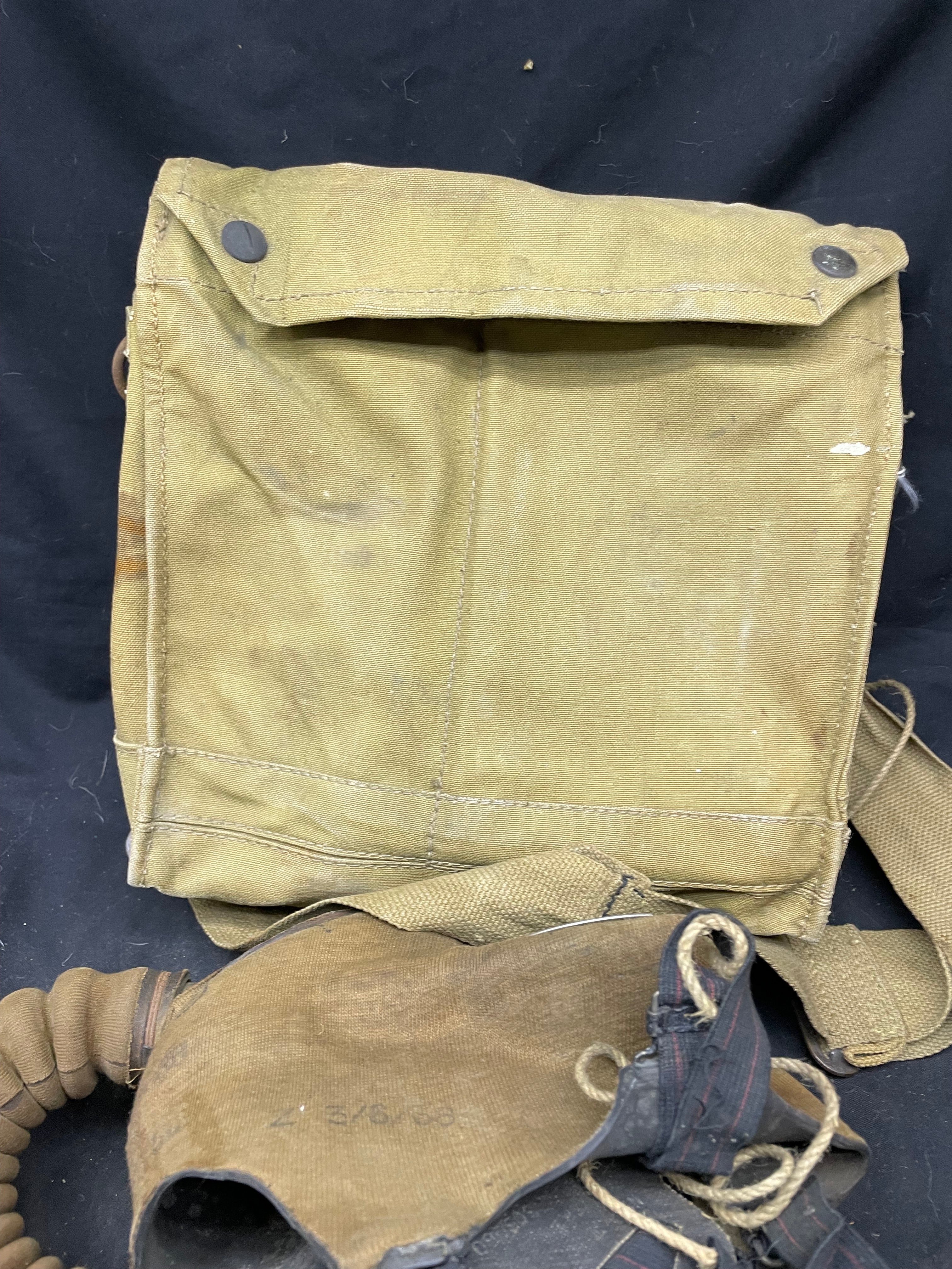 Original WW2 British Army General Service Respirator & Bag in excellent condition - The Militaria Shop