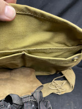 Load image into Gallery viewer, Original WW2 British Army General Service Respirator &amp; Bag in excellent condition - The Militaria Shop
