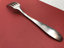 Charger l&#39;image dans la galerie, Original WW2 German Luftwaffe Officers Mess Cutlery Fork
