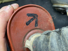 Load image into Gallery viewer, Original WW2 British Army General Service Respirator &amp; Bag in excellent condition - The Militaria Shop
