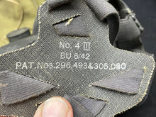 Load image into Gallery viewer, Original WW2 British Army General Service Respirator &amp; Bag in excellent condition - The Militaria Shop
