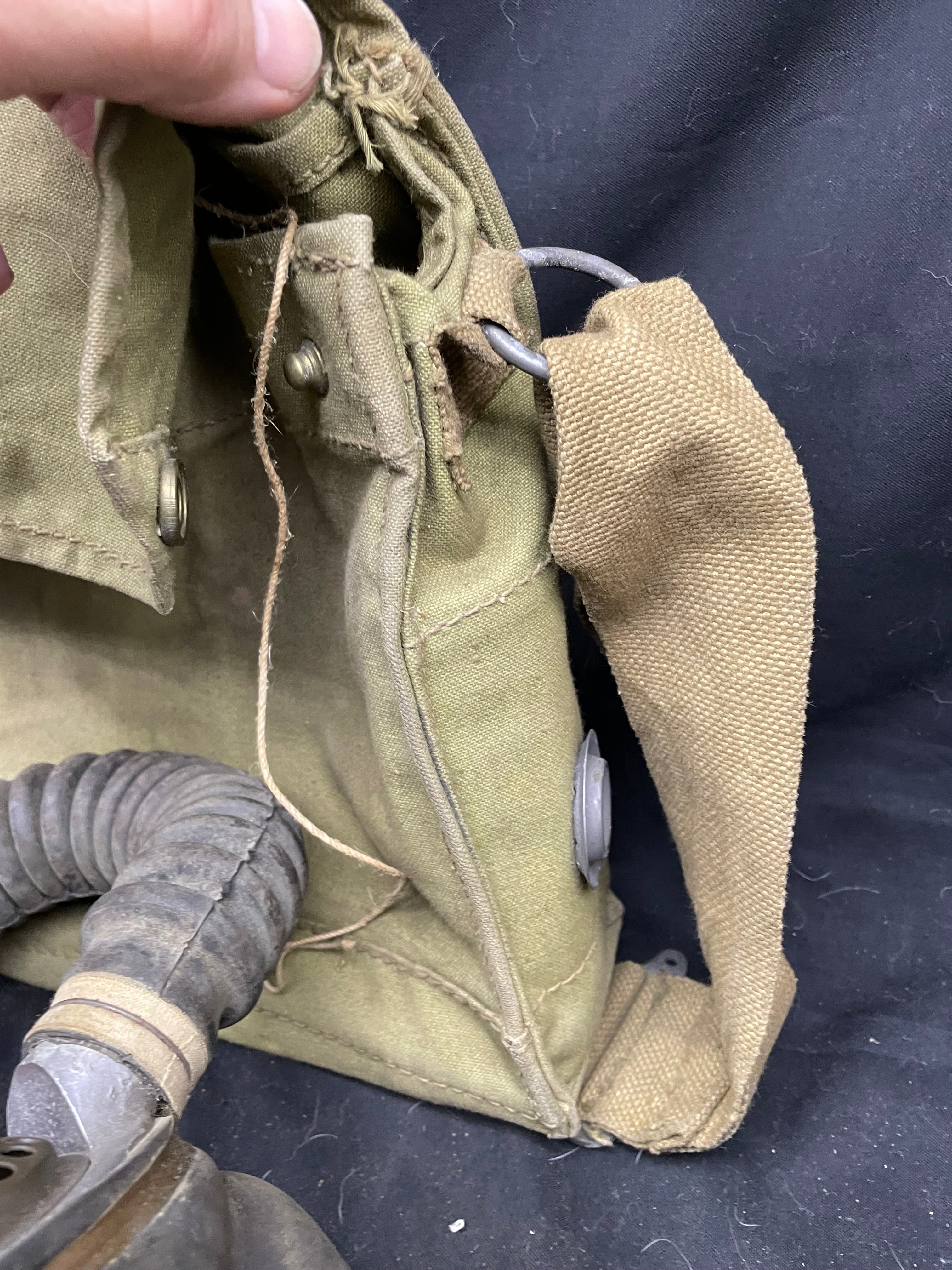 Original WW2 British Army General Service Respirator & Bag in excellent condition - The Militaria Shop