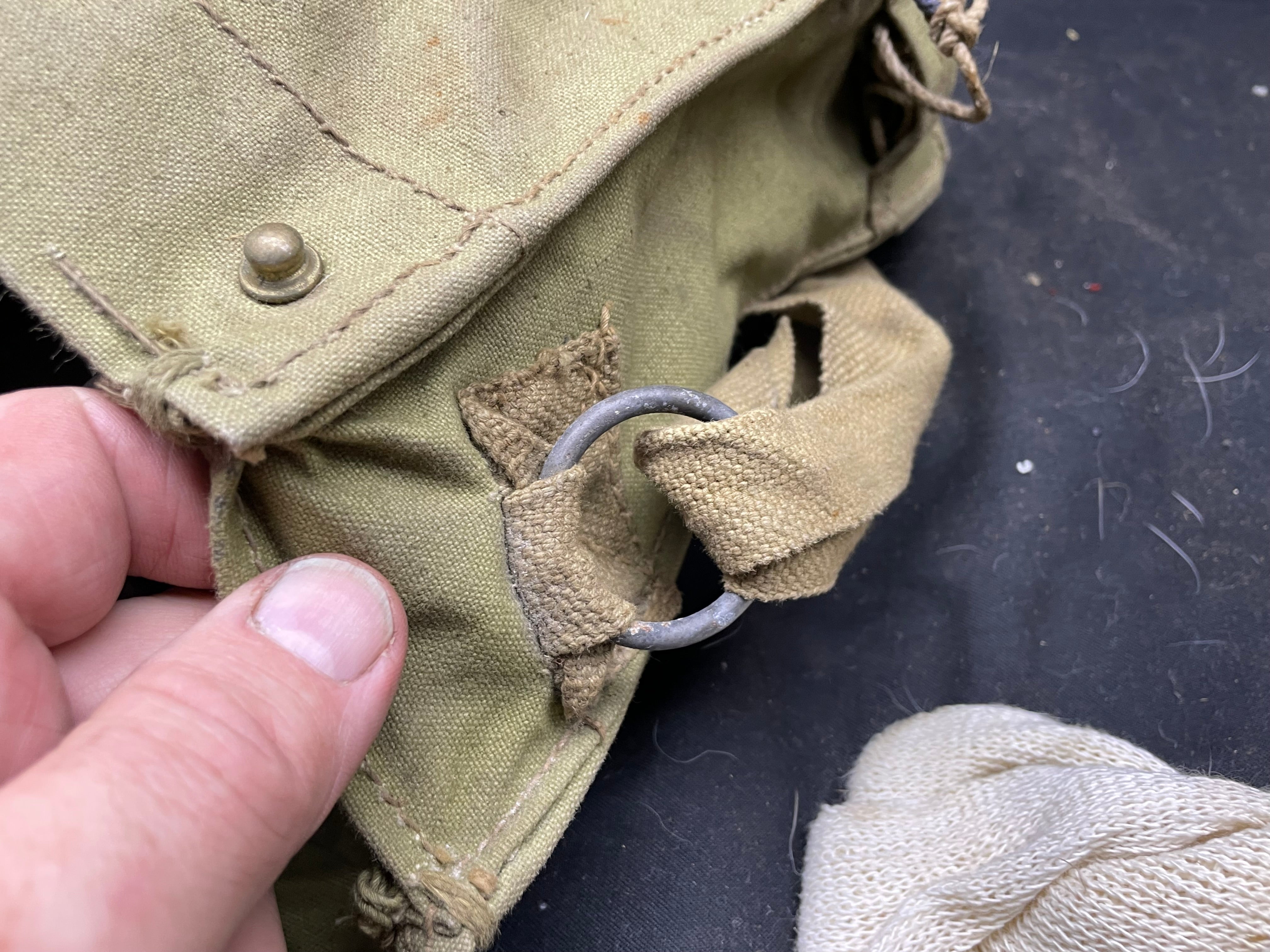 Original WW2 British Army General Service Respirator & Bag in excellent condition - The Militaria Shop