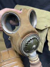 Load image into Gallery viewer, Original WW2 British Army General Service Respirator &amp; Bag in excellent condition - The Militaria Shop
