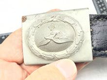 Lade das Bild in den Galerie-Viewer, WW2 German Luftwaffe Belt Buckle with Leather Tab

