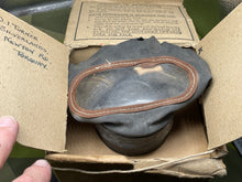 Lade das Bild in den Galerie-Viewer, Original WW2 British Home Front Civilian Gas Mask in Named Box (Torquay)
