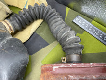 Charger l'image dans la galerie, Original WW2 1942 Dated British Army GSR General Service Respirator Gas Mask Set
