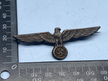 Lade das Bild in den Galerie-Viewer, WW2 German Army Metal Tunic Eagle
