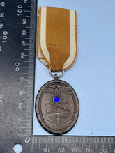 Charger l&#39;image dans la galerie, WW2 German Army West Wall Medal
