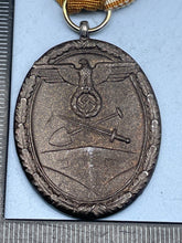 Charger l&#39;image dans la galerie, WW2 German Army West Wall Medal
