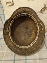 Load image into Gallery viewer, Original WW2 German Army Wehrmacht Combat Helmet M40
