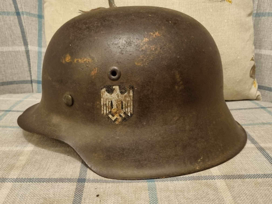 Original WW2 German Army Single Decal Wehrmacht M42 Combat Helmet w/Liner